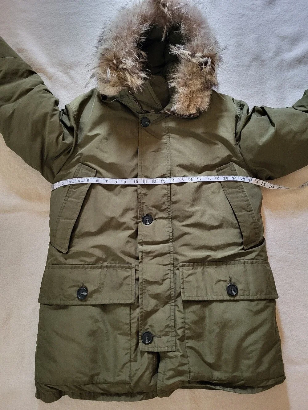 Vintage Eddie Bauer goose Down Coat, Men's Size Medium, Fur trim around the Hood